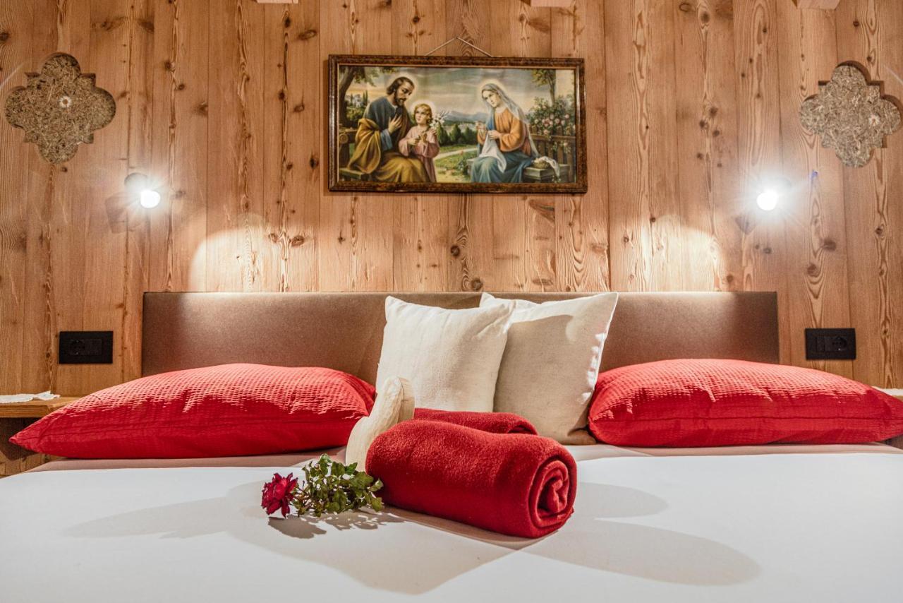 Farm Chalet Jusciara Badia  Exterior photo