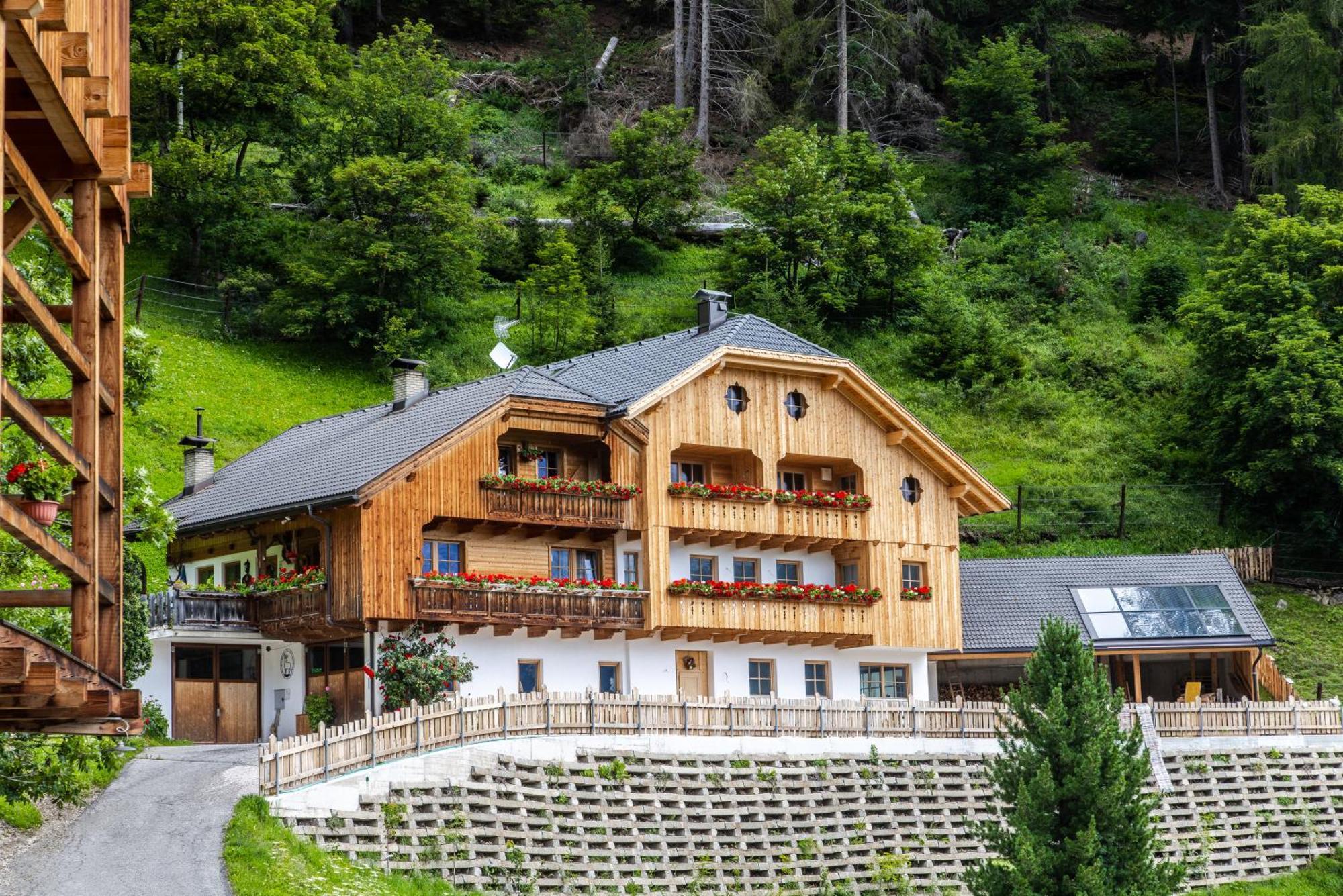 Farm Chalet Jusciara Badia  Exterior photo