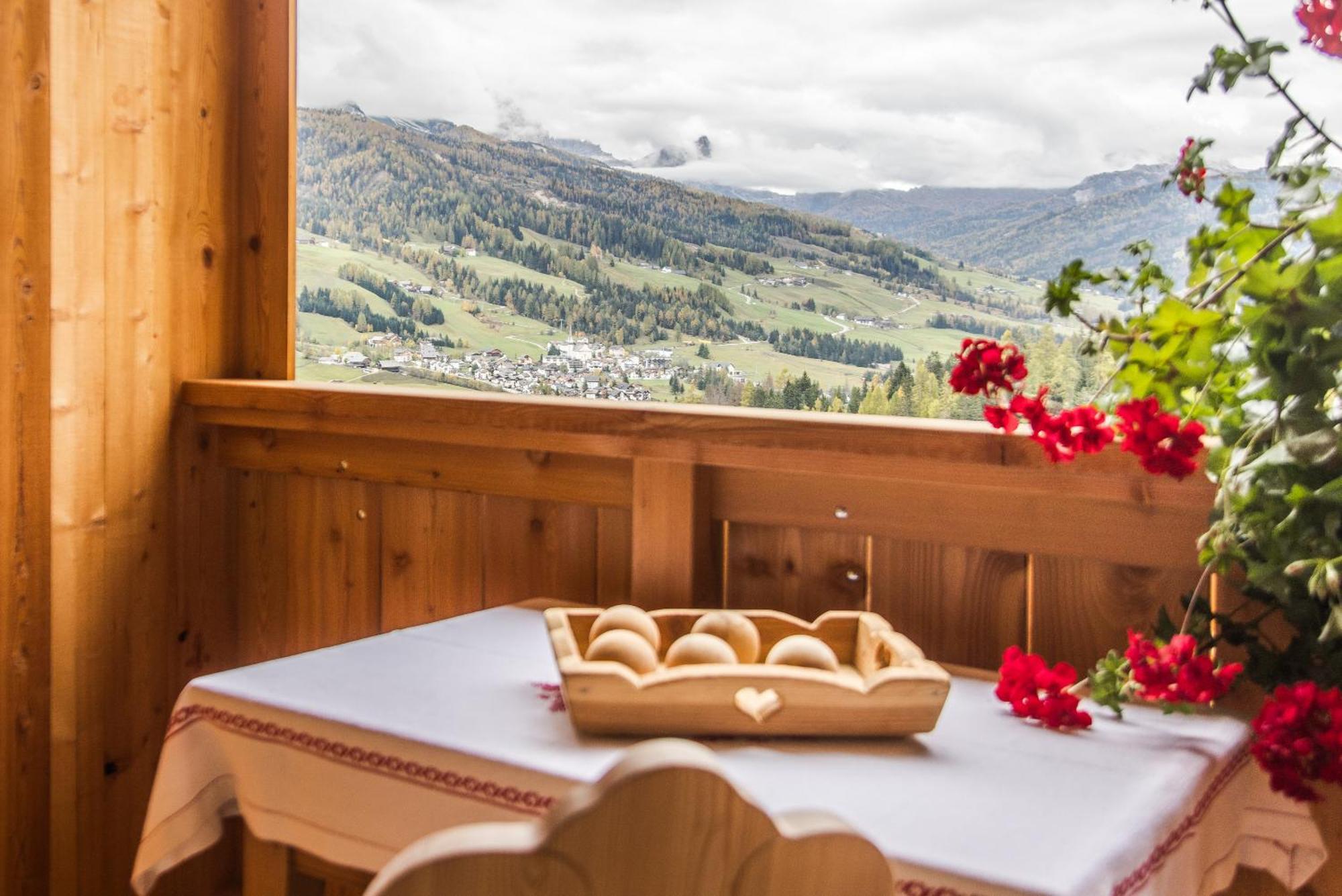 Farm Chalet Jusciara Badia  Exterior photo